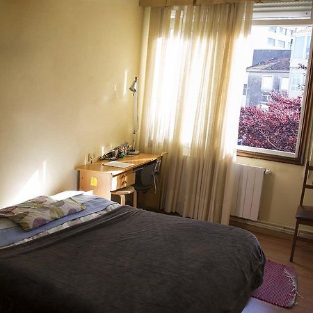 Hostal A Pedra Vigo Exteriör bild